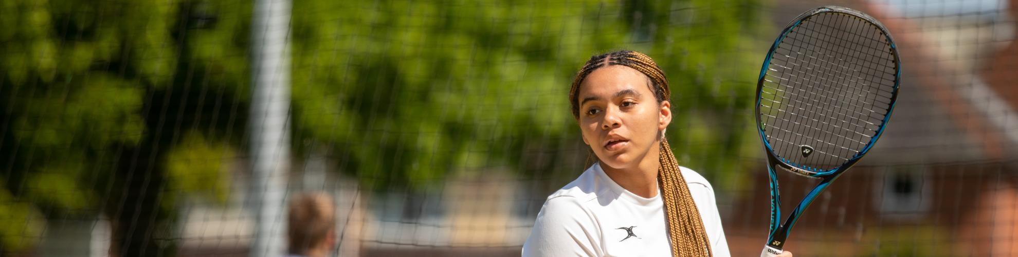 Séjour linguistique tennis : devenez champion et bilingue !